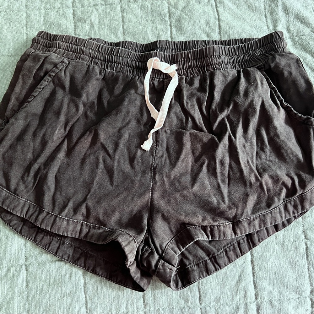 Billabong road trippin shorts in off black